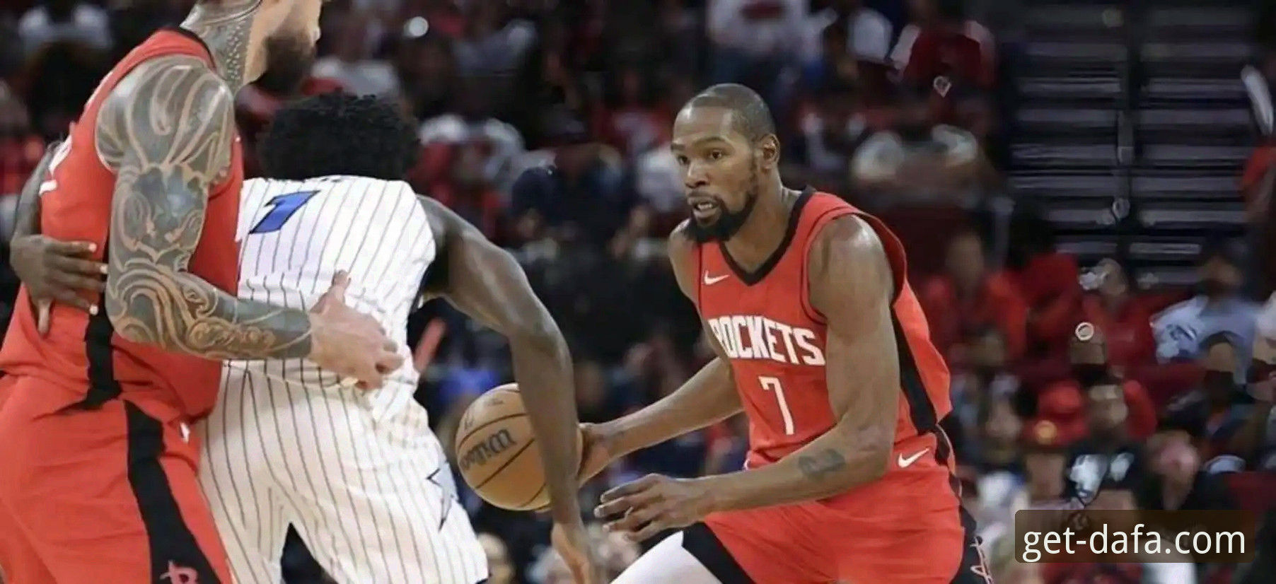 火箭主场大胜尼克斯获三连胜最新动态，赛事深度解析引关注